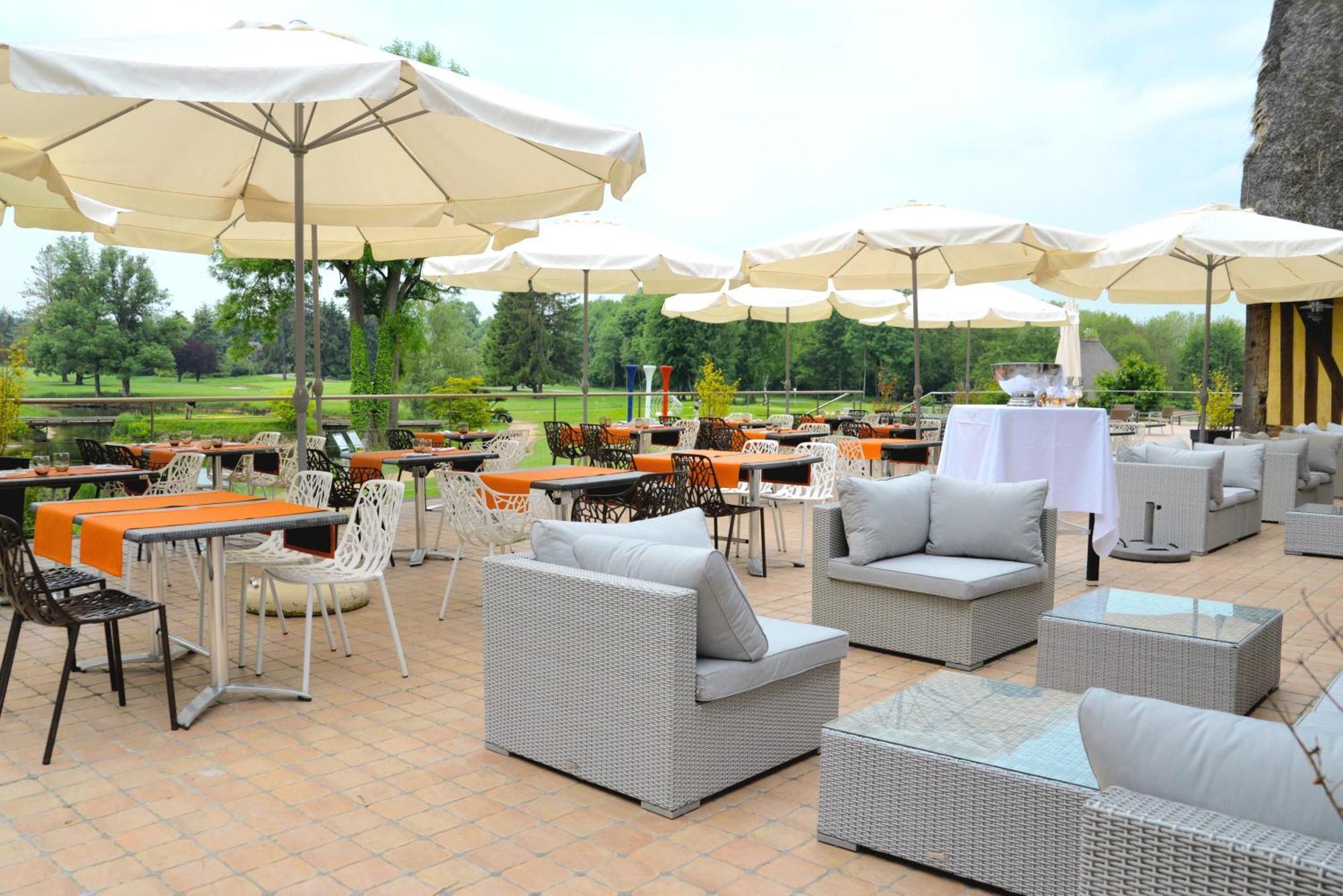 Grand Slam Hotel Le Vaudreuil Exterior photo